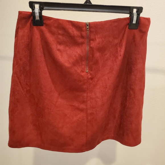 Rust colored suede miniskirt - Picture 5 of 5
